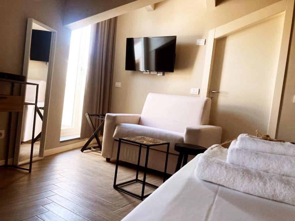 Gatto Bianco Rooms 42 بيرغامو المظهر الخارجي الصورة